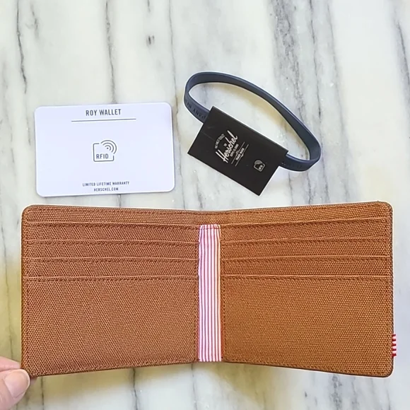 Herschel Supply Co. Roy Wallet  w/ RFID technology - Picture 3 of 10